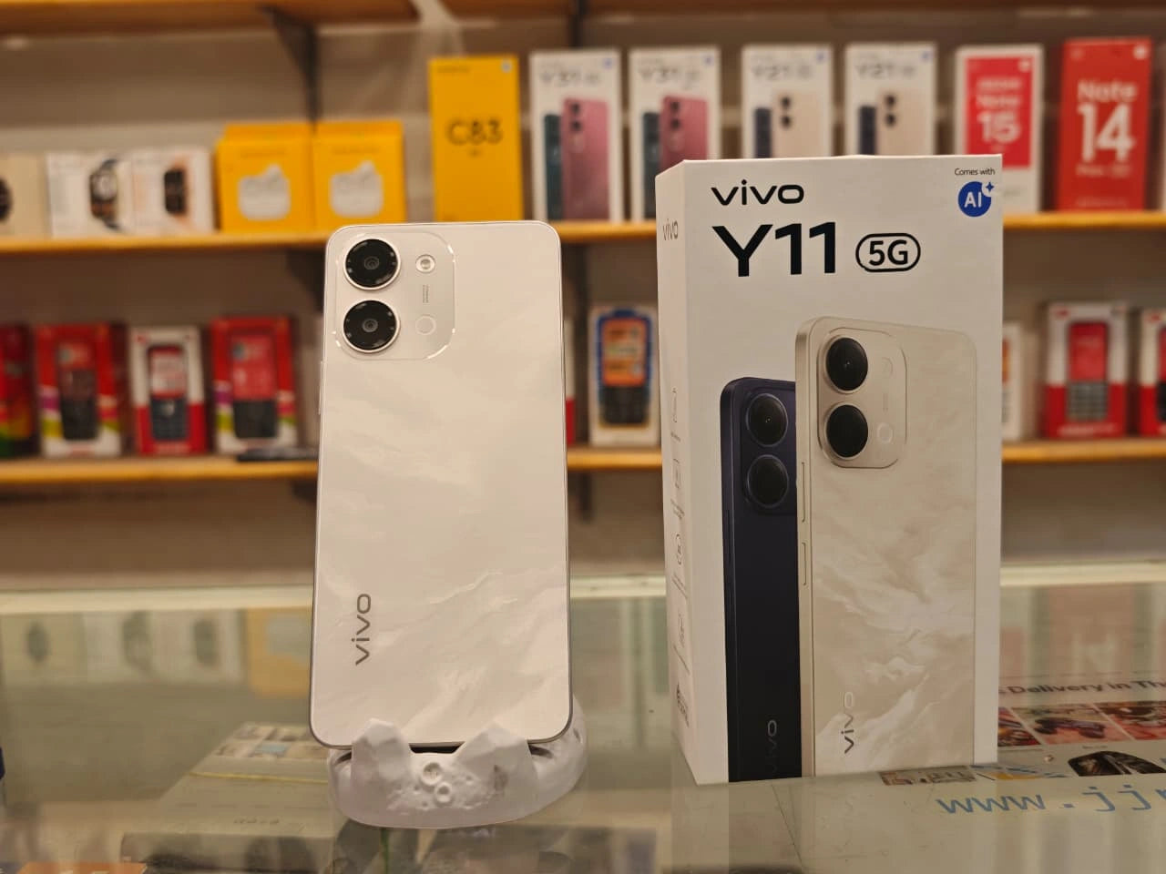 VIVO Y11 5G smartphone in black color with dual rear camera, large HD+ display and sleek design available at JJR Mobiles on JJRMart