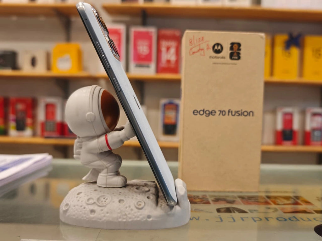 Motorola Edge 70 Fusion 5G smartphone with 8GB RAM, 128GB storage, 7000mAh battery and 50MP camera at JJR Mobiles.