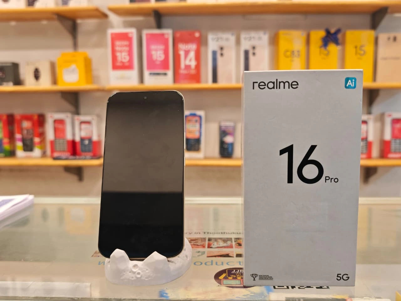 realme 16 Pro 5G smartphone with 8GB RAM, 128GB storage, 200MP camera and 7000mAh battery at JJR Mobiles.